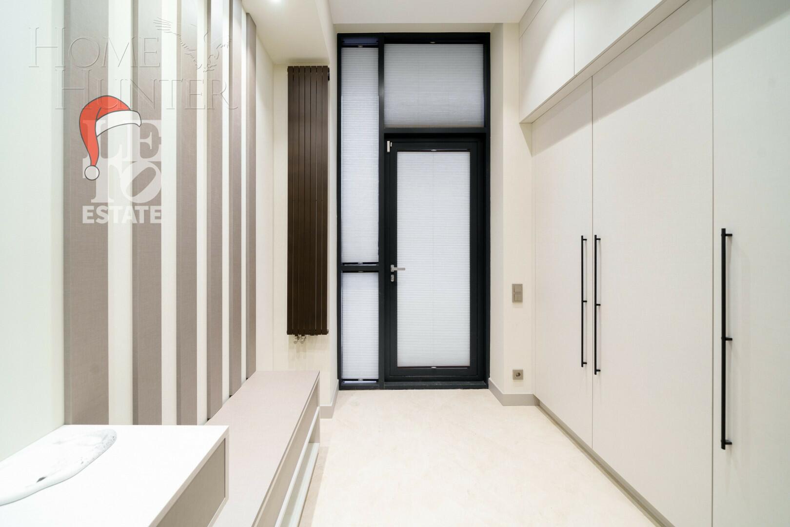 4-этажный таунхаус 278 м² с отделкой