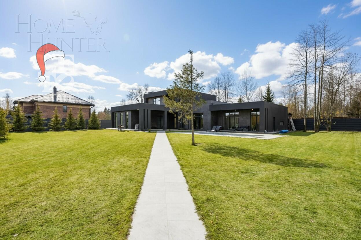 2-этажный коттедж 450 м² с отделкой