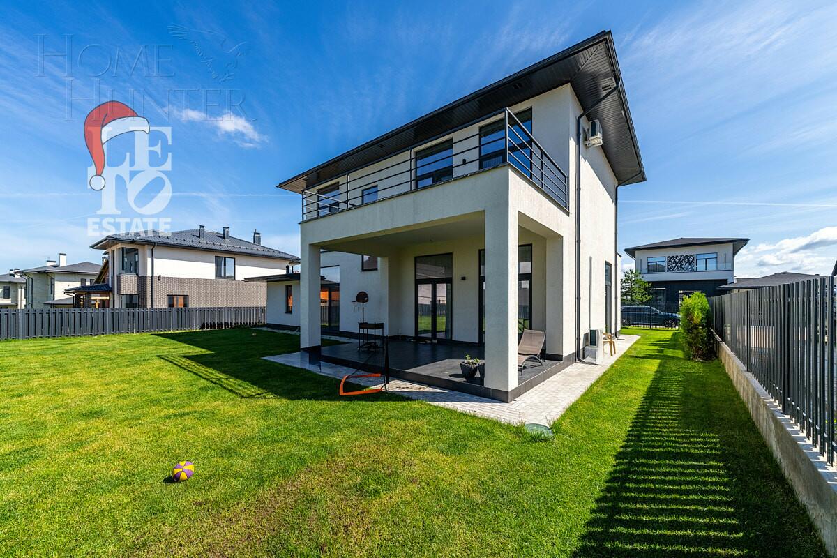 2-этажный коттедж 260 м² с отделкой