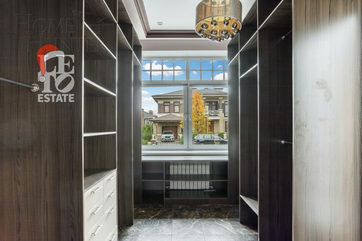 2-этажный таунхаус 440 м² с отделкой