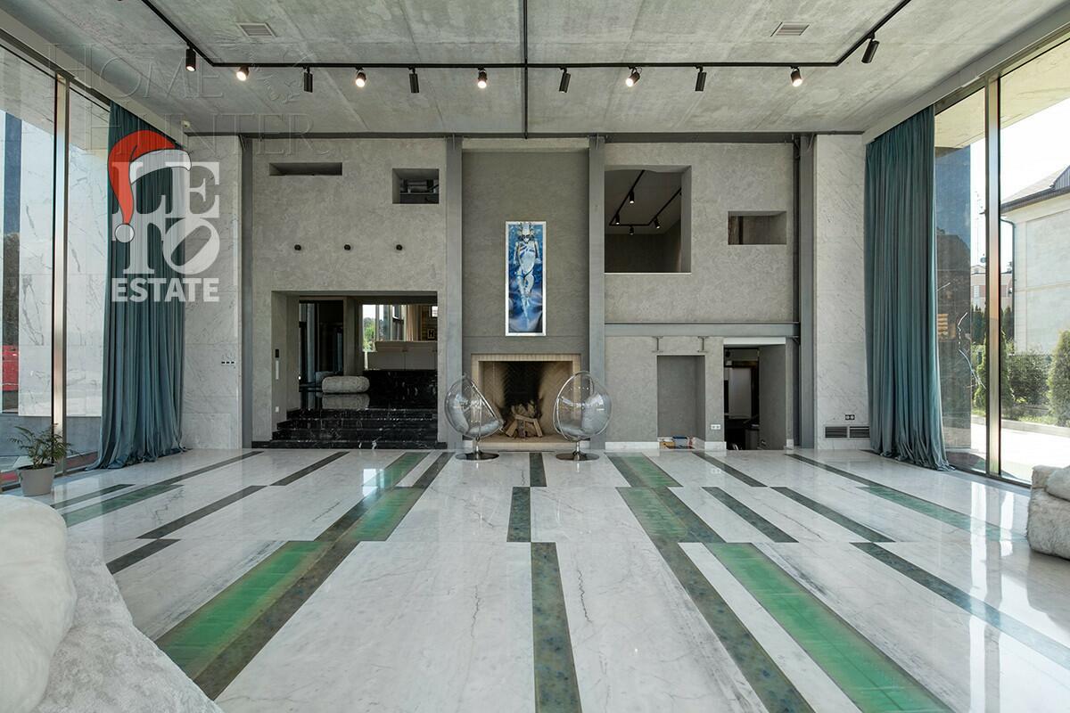 2-этажный коттедж 650 м² с отделкой