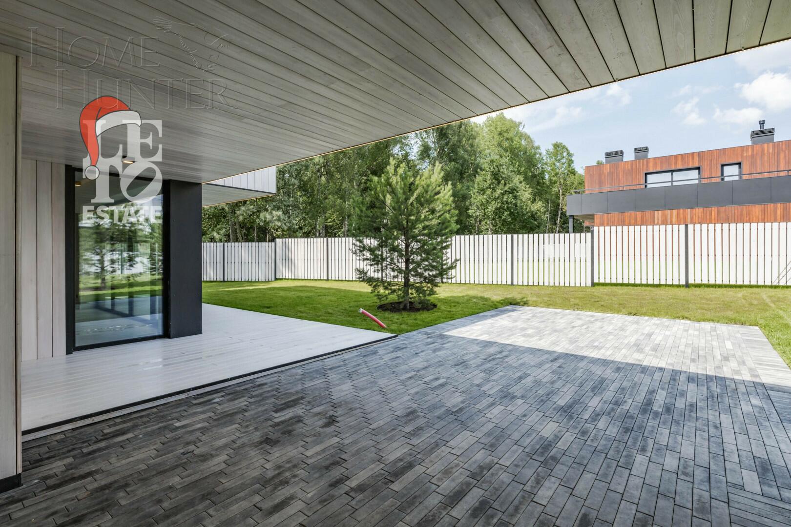 2-этажный коттедж 339 м² с отделкой