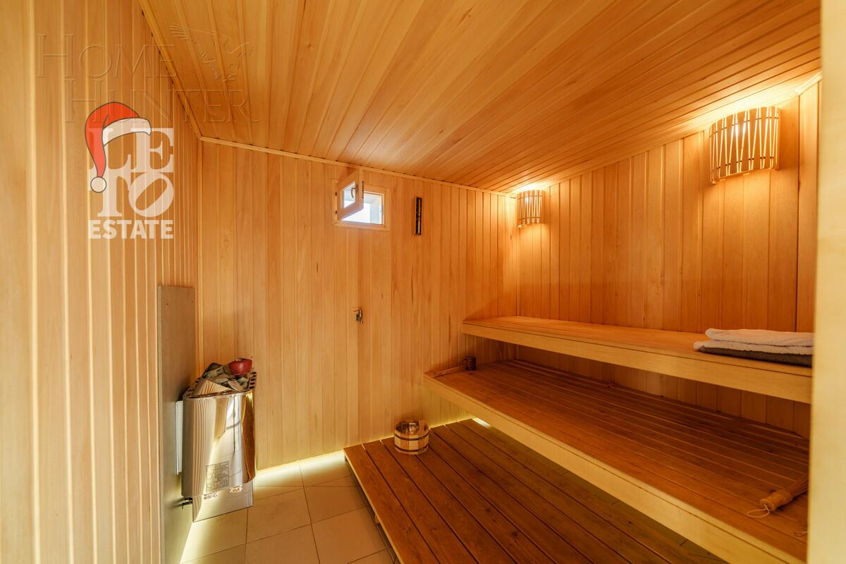 2-этажный коттедж 244 м² с отделкой