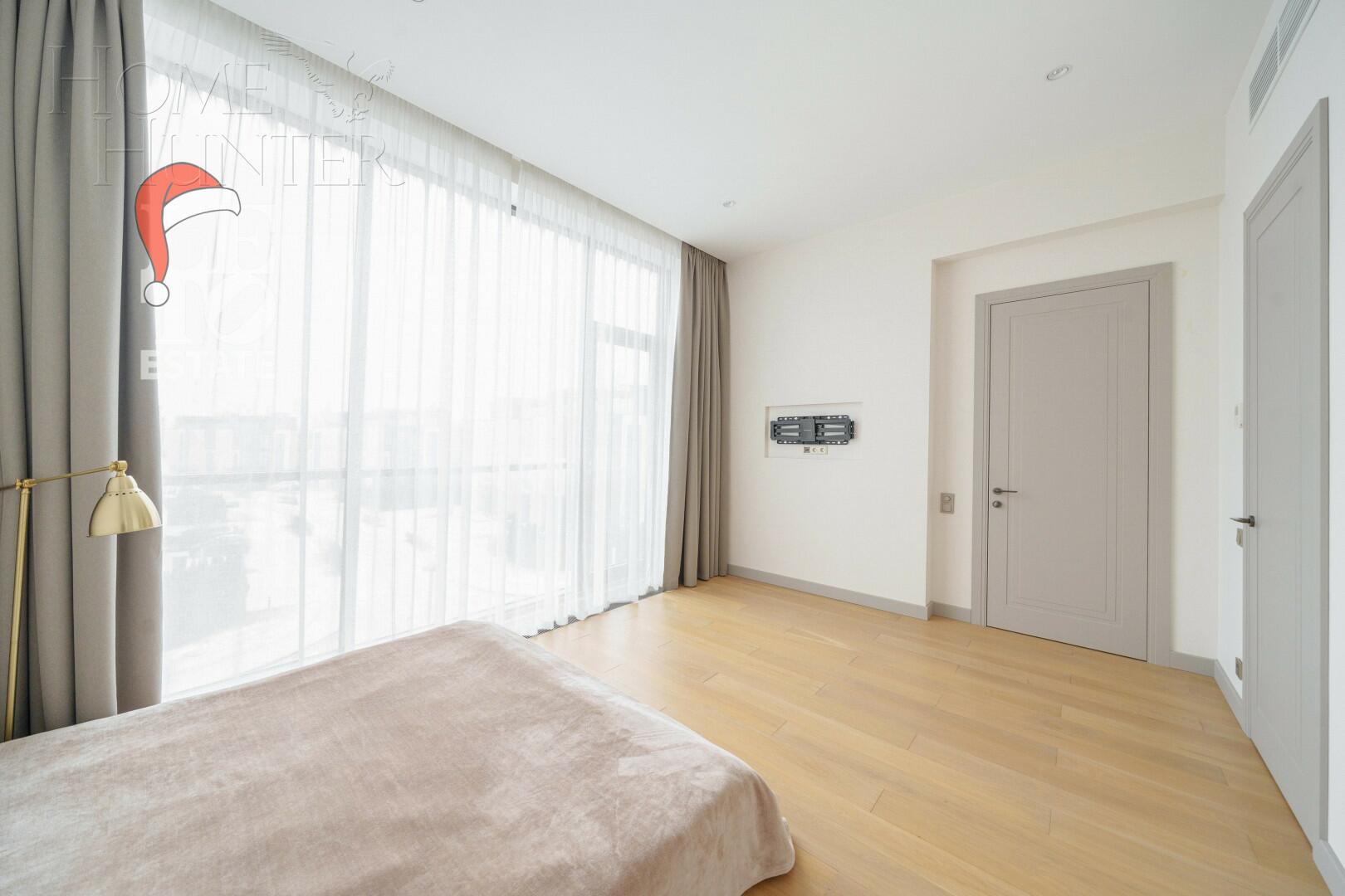 4-этажный таунхаус 278 м² с отделкой