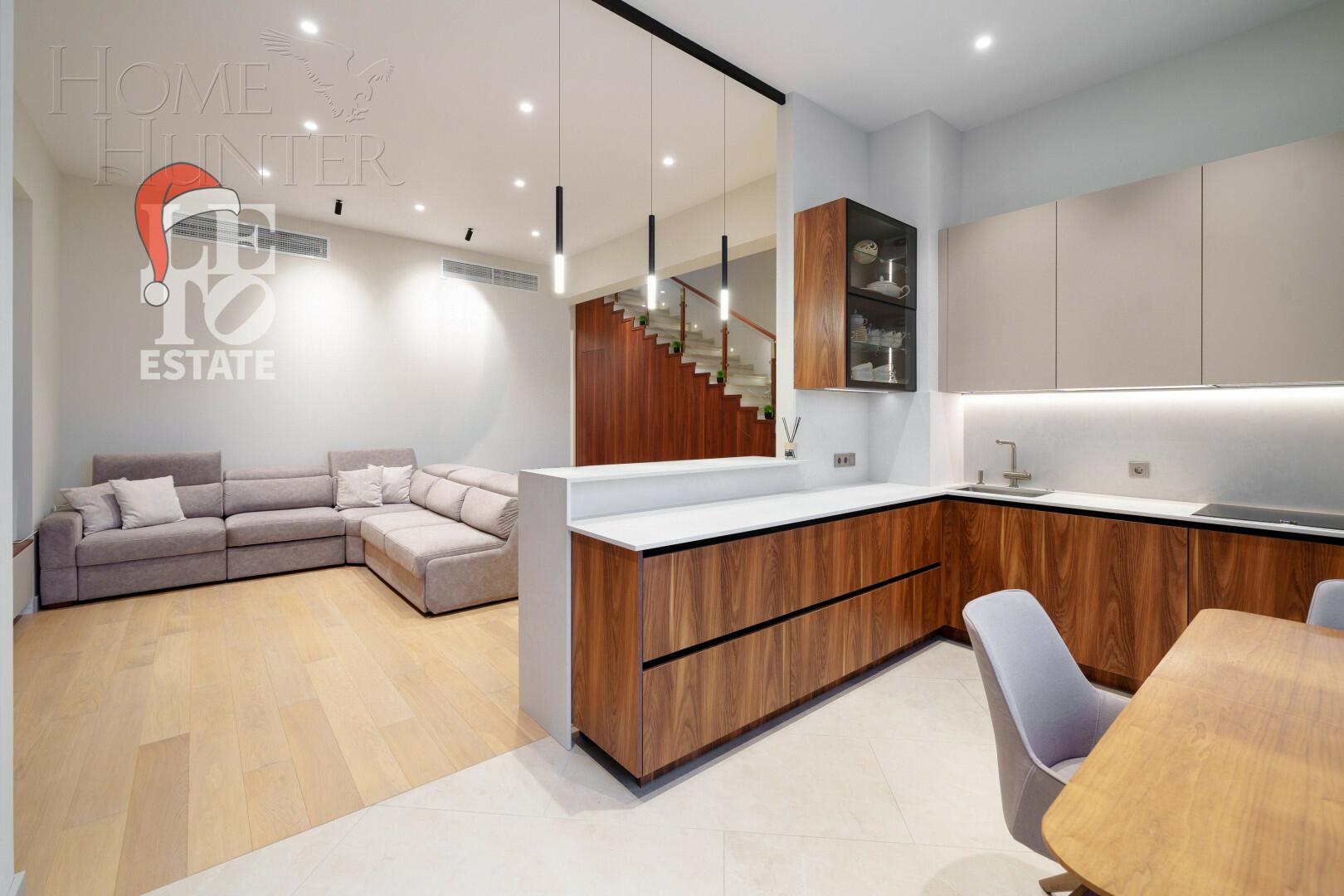 4-этажный таунхаус 278 м² с отделкой