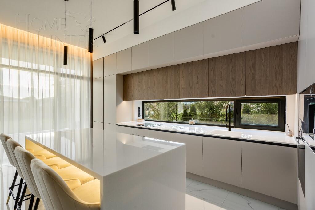 2-этажный коттедж 302 м² с отделкой