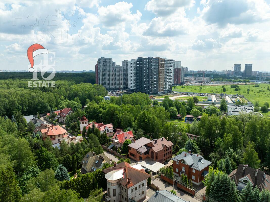 3-этажный коттедж 640 м² с отделкой