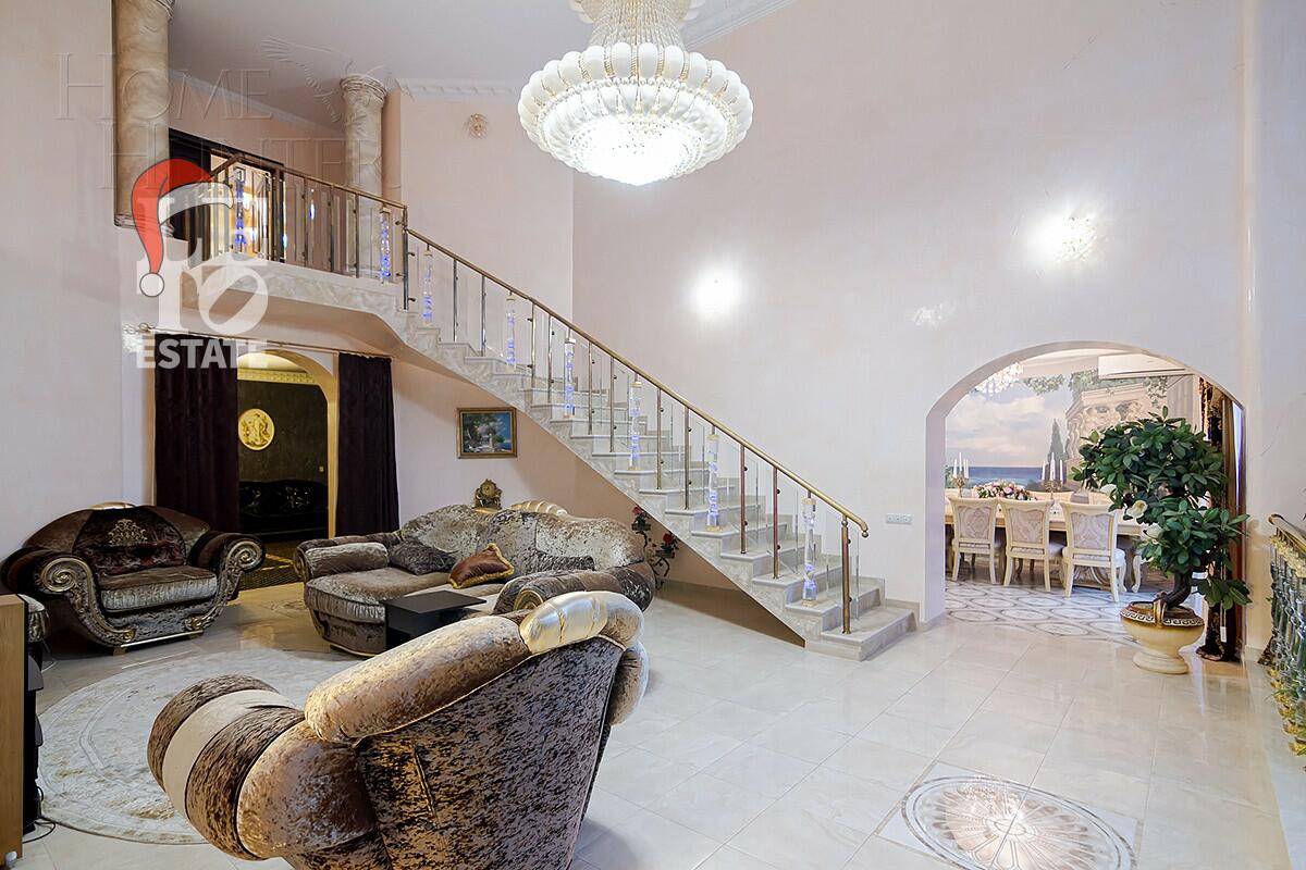 2-этажный коттедж 550 м² с отделкой