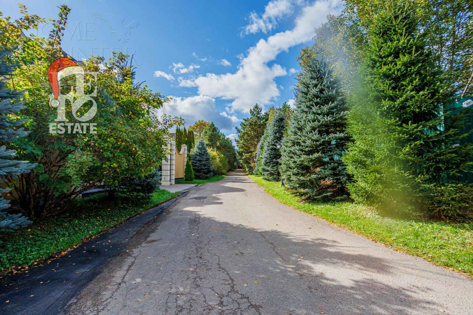 2-этажный коттедж 650 м² с отделкой