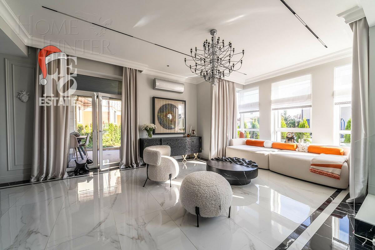 2-этажный коттедж 278 м² с отделкой