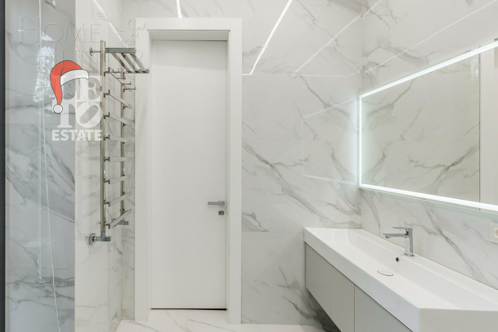 2-этажный коттедж 650 м² с отделкой