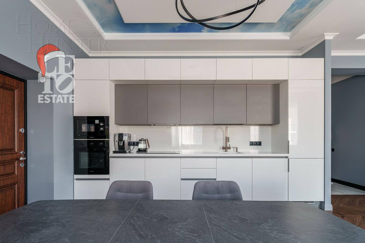 2-этажный коттедж 244 м² с отделкой