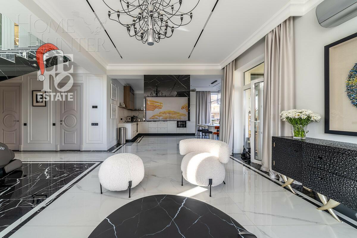 2-этажный коттедж 278 м² с отделкой