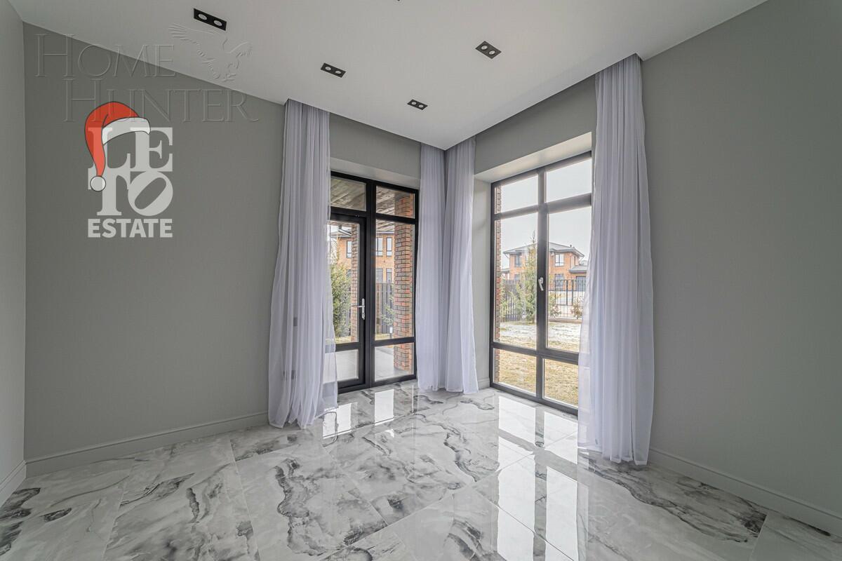 2-этажный коттедж 320 м² с отделкой