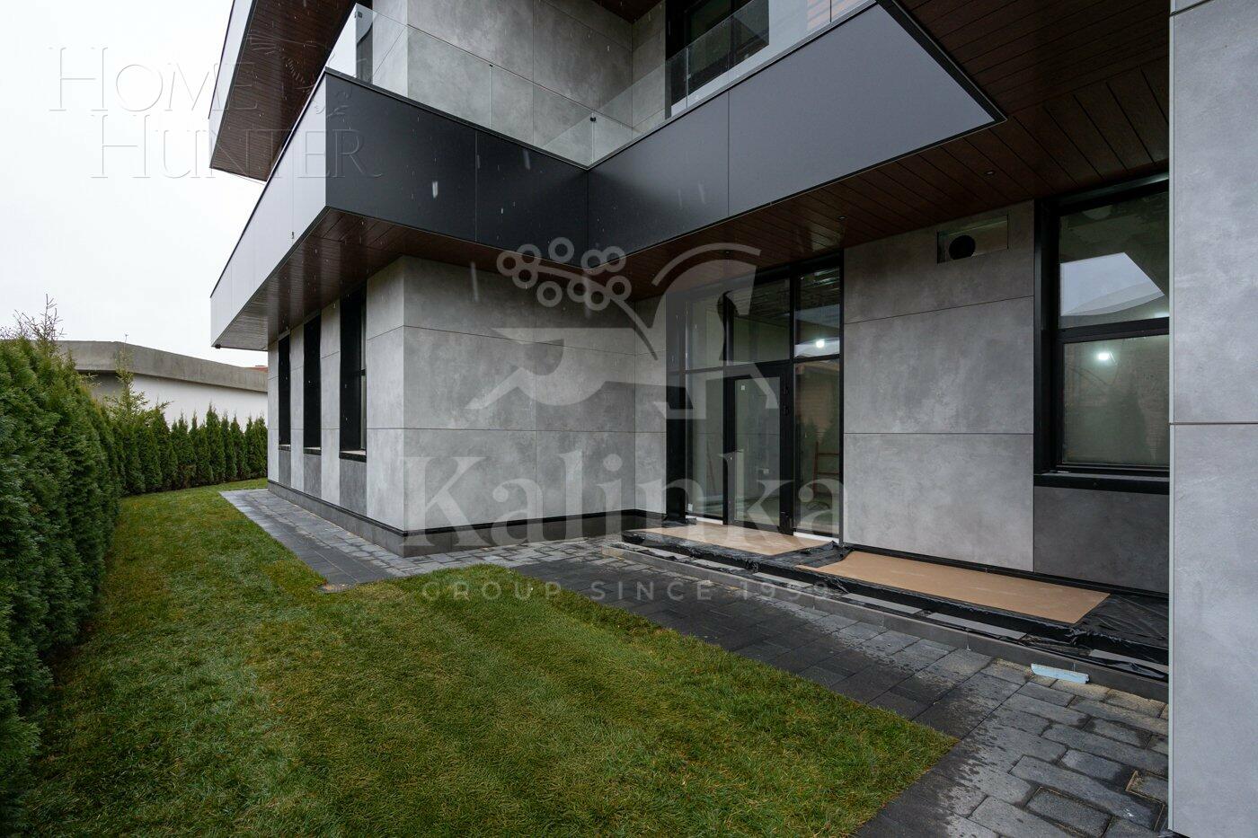 2-этажный коттедж 800 м² без отделки