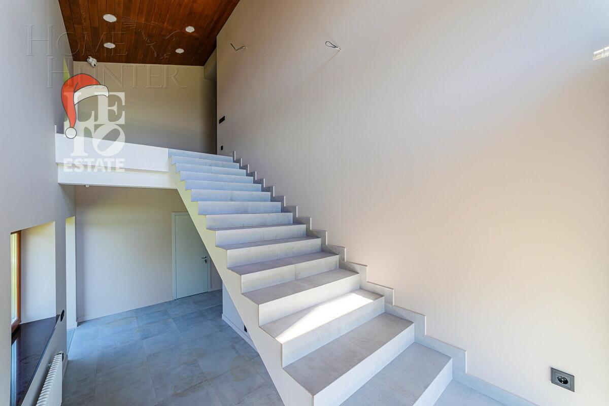 2-этажный коттедж 294 м² с отделкой