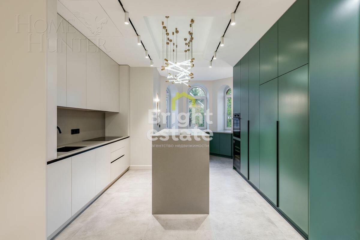 2-этажный коттедж 370 м² с отделкой