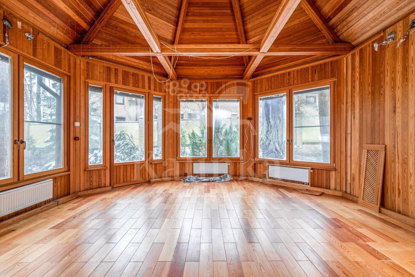 2-этажный коттедж 350 м² с отделкой