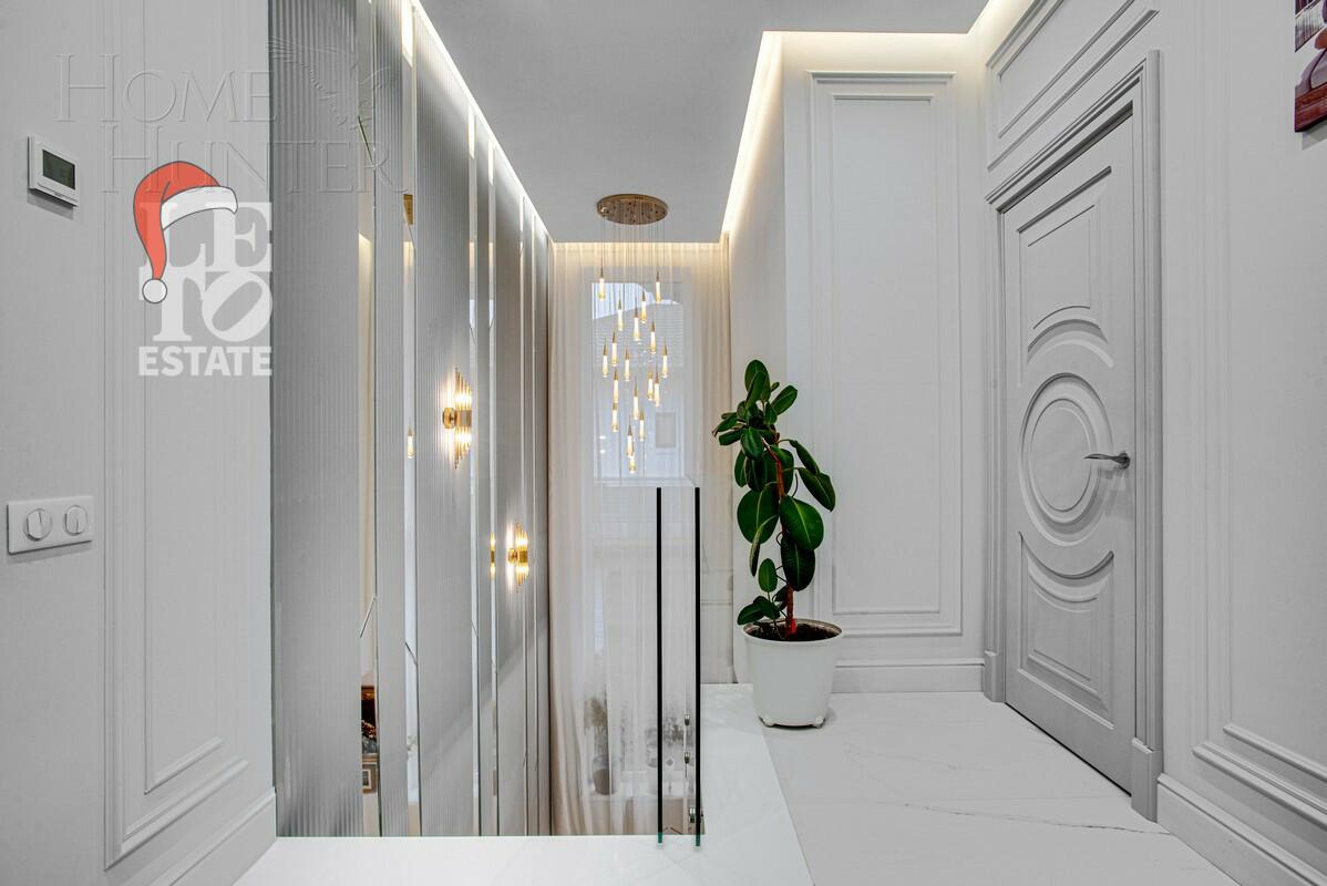 2-этажный коттедж 275 м² с отделкой