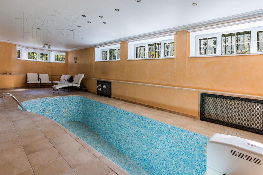 2-этажный коттедж 550 м² с отделкой