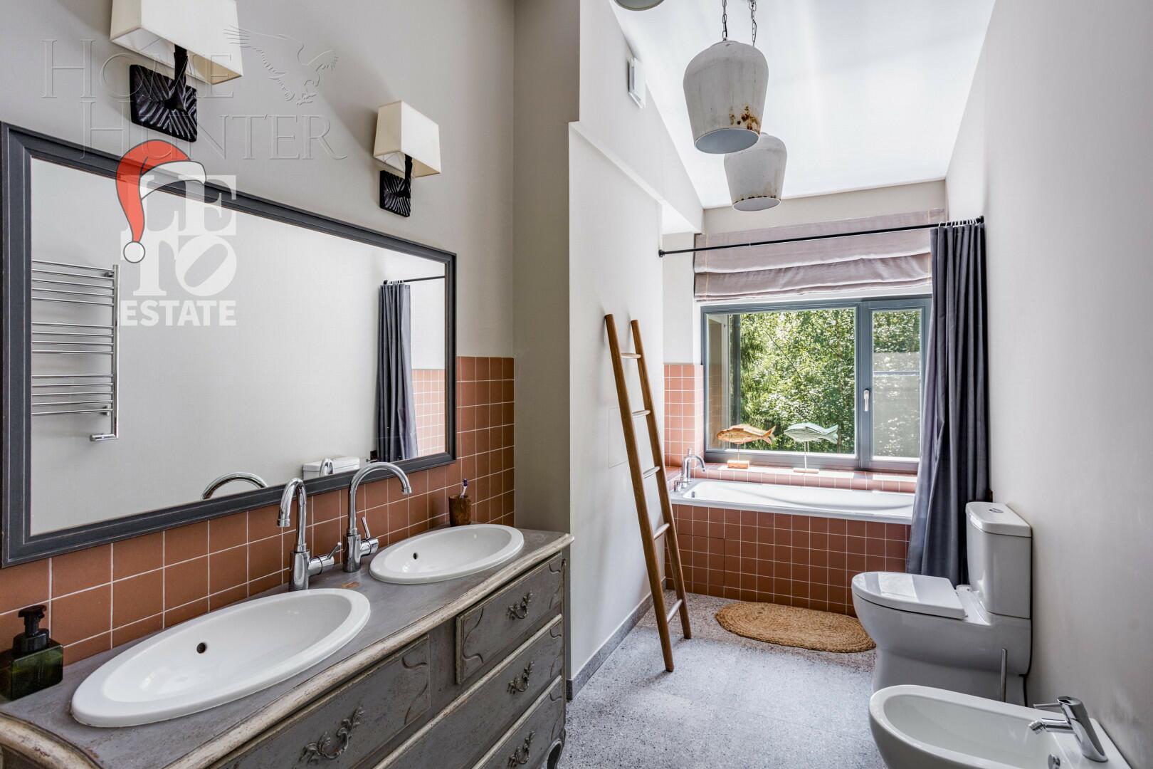 2-этажный коттедж 426 м² с отделкой