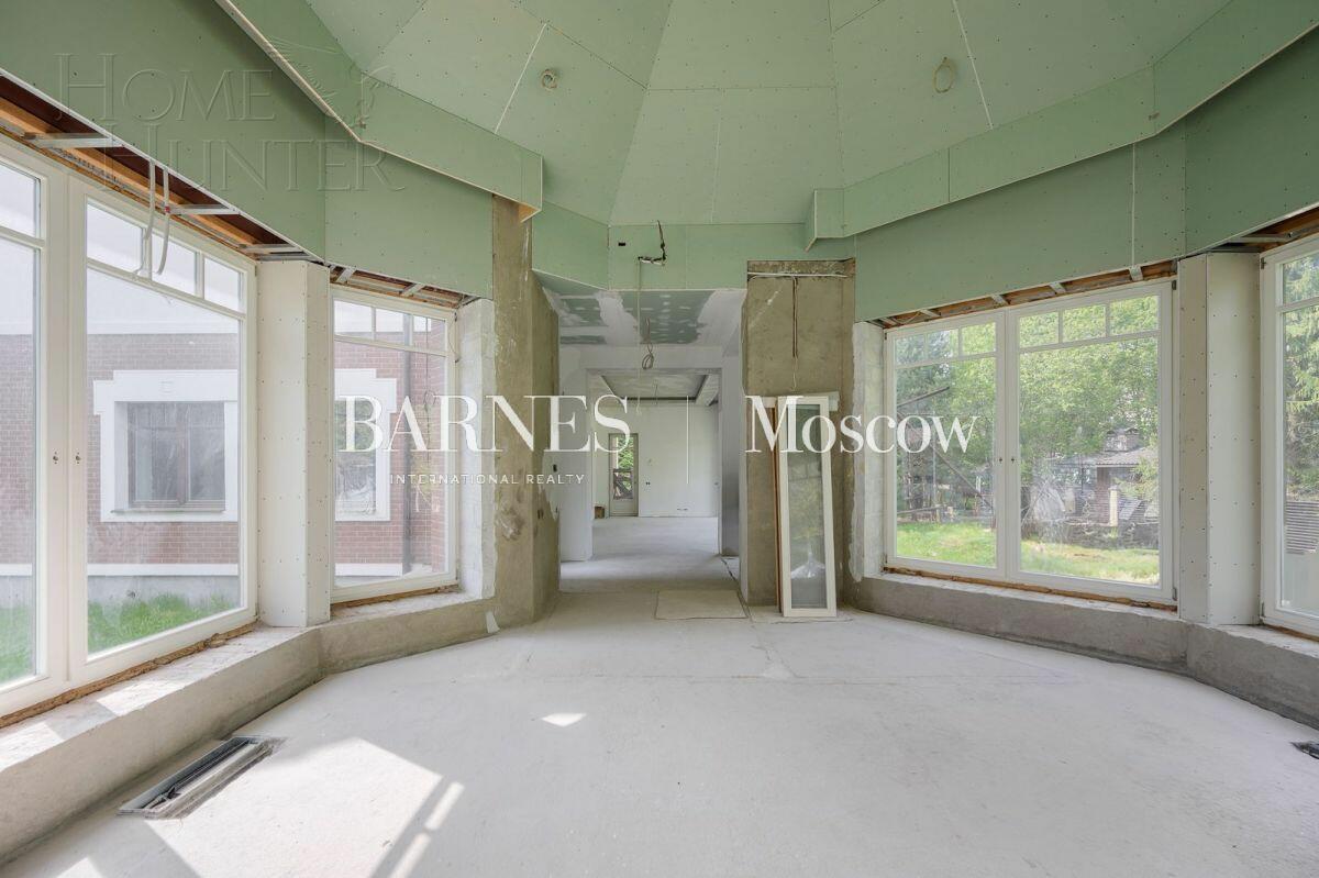 3-этажный коттедж 501.7 м² без отделки