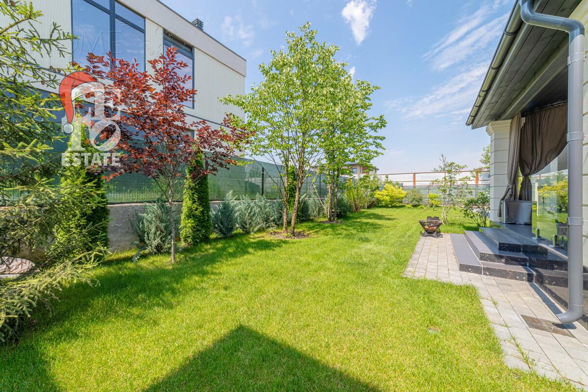 2-этажный коттедж 275 м² с отделкой