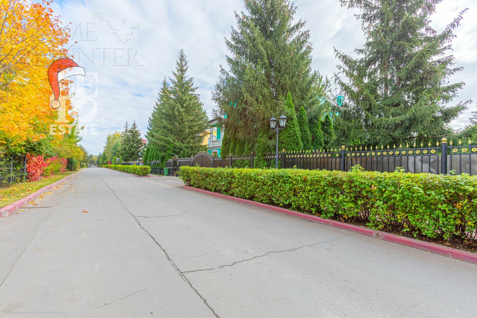 2-этажный коттедж 1 000 м² с отделкой