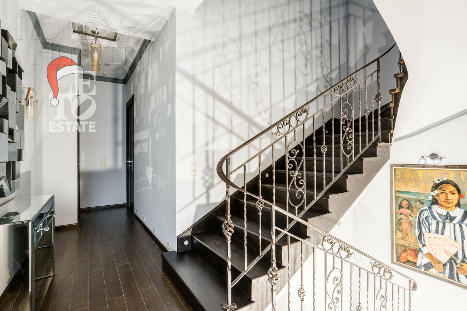 2-этажный таунхаус 440 м² с отделкой