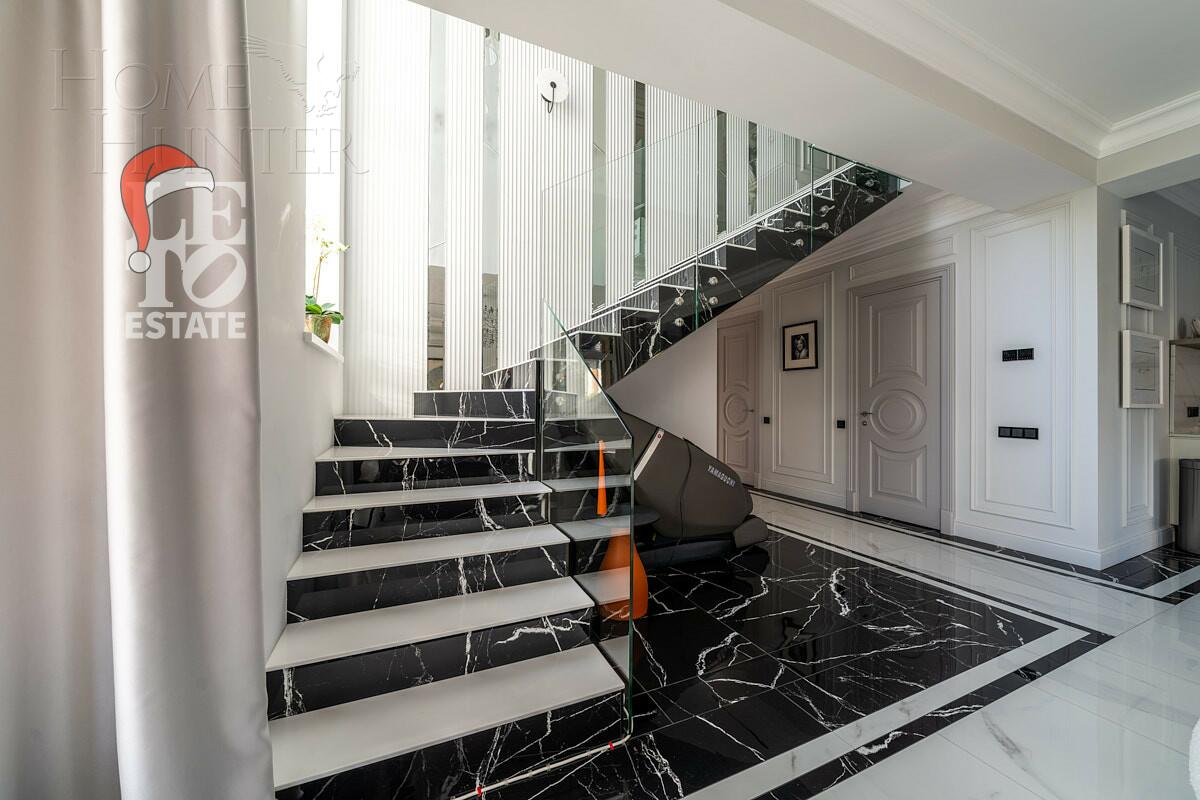 2-этажный коттедж 278 м² с отделкой