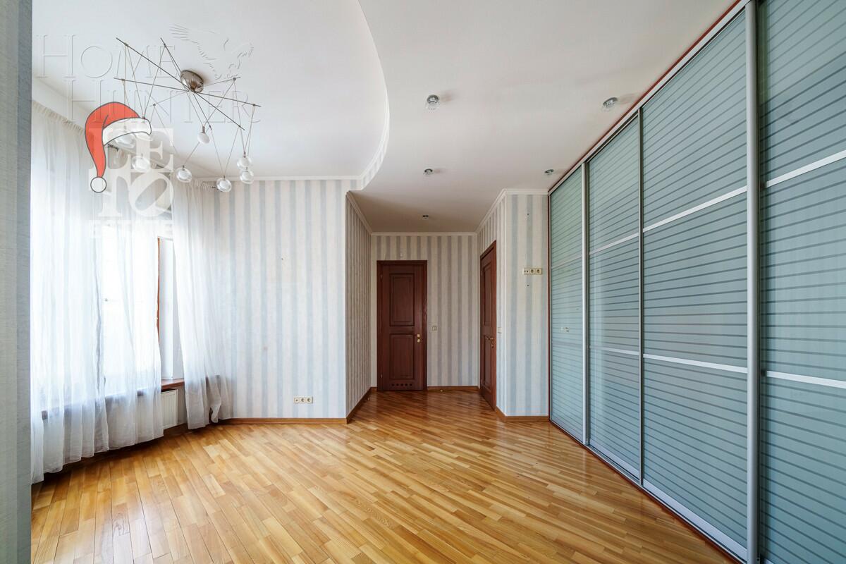 2-этажный коттедж 350 м² с отделкой