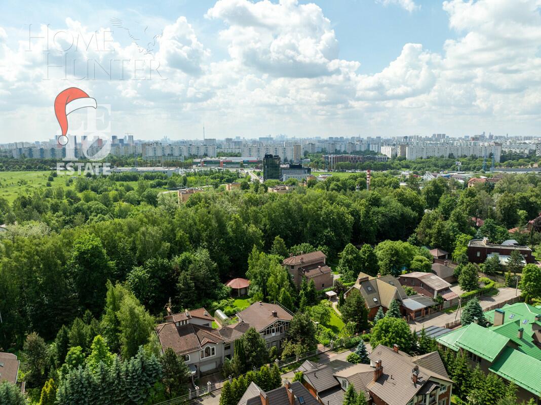 3-этажный коттедж 640 м² с отделкой