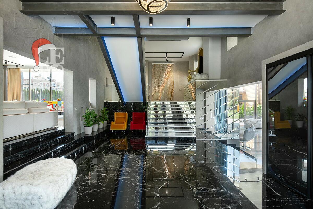 2-этажный коттедж 650 м² с отделкой