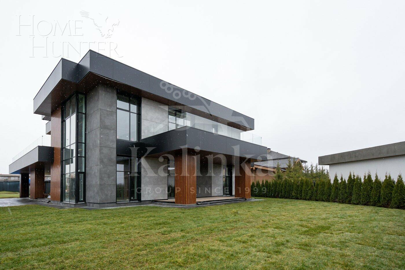 2-этажный коттедж 800 м² без отделки