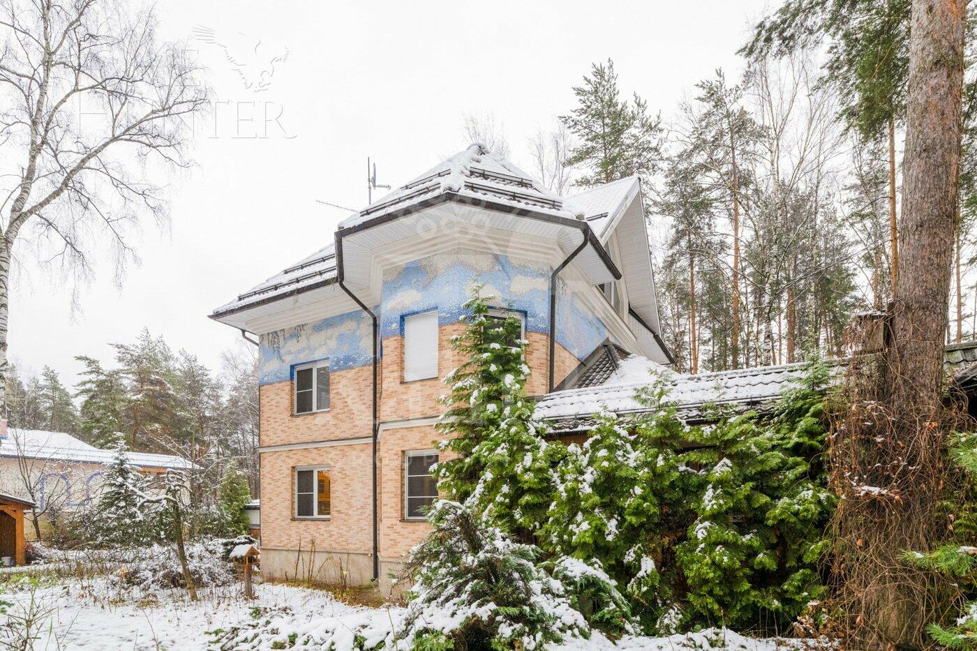 2-этажный коттедж 350 м² с отделкой