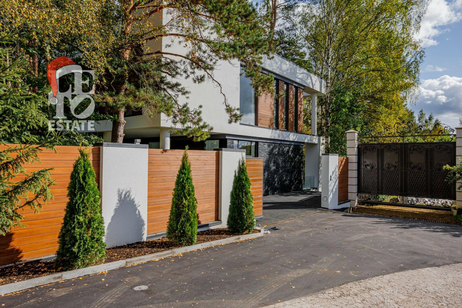 2-этажный коттедж 650 м² с отделкой