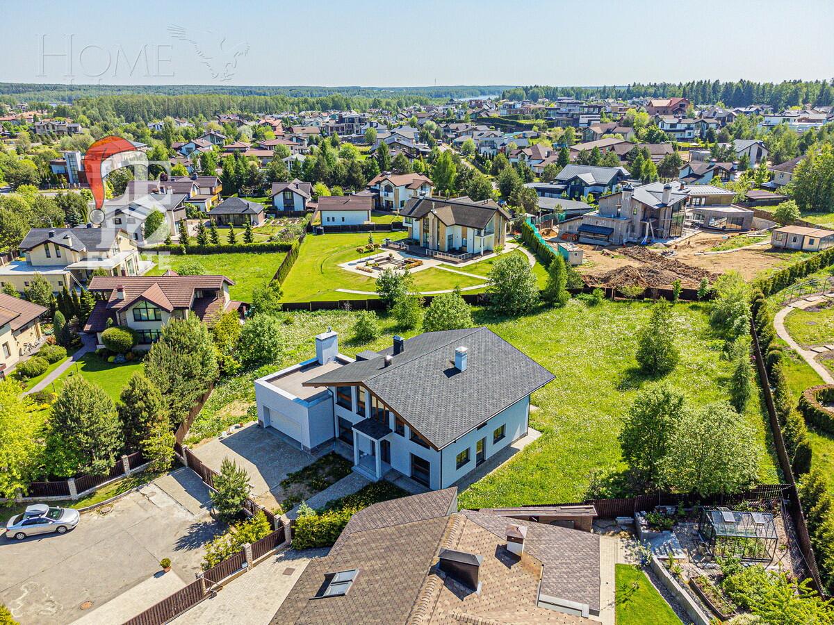 2-этажный коттедж 294 м² с отделкой