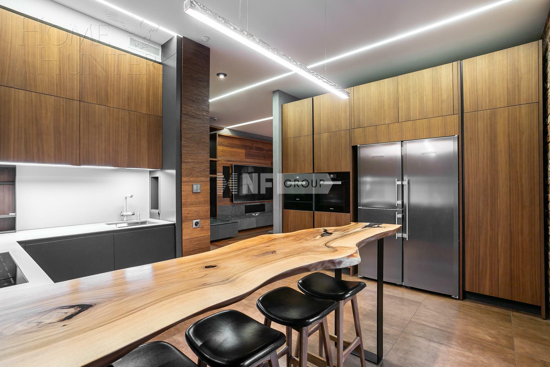 4-КОМН. КВАРТИРА С ОТДЕЛКОЙ 184.1 М² НА 4 ЭТАЖЕ