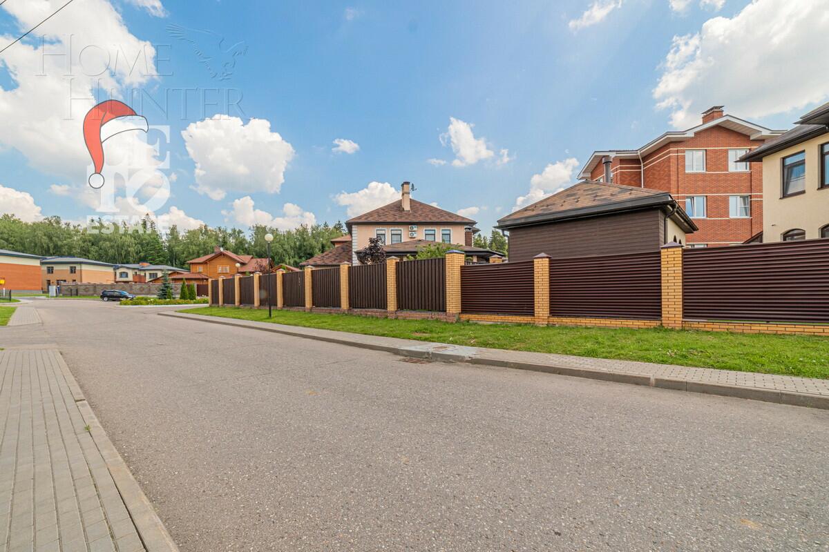 2-этажный коттедж 320 м² с отделкой