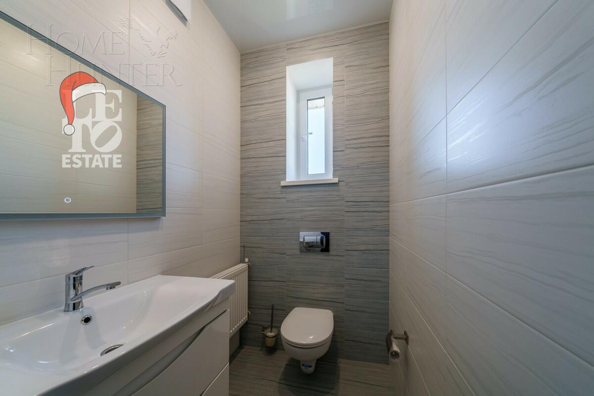 2-этажный коттедж 244 м² с отделкой