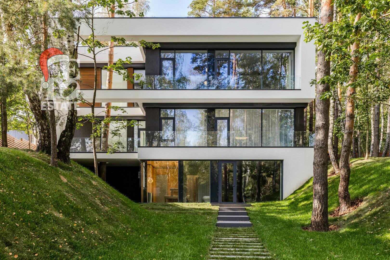 2-этажный коттедж 650 м² с отделкой