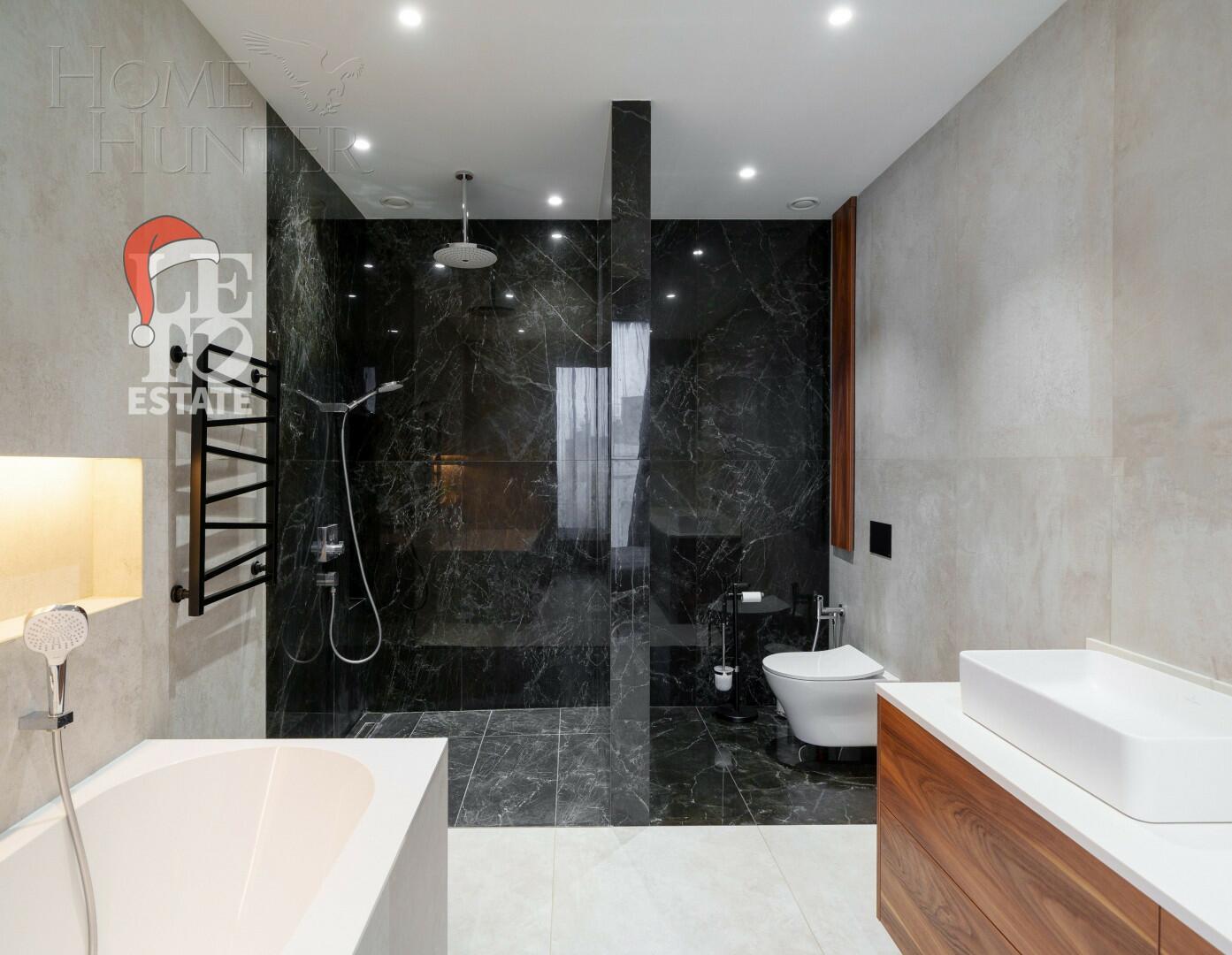 4-этажный таунхаус 278 м² с отделкой