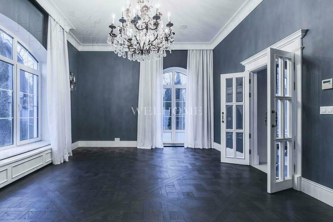 КОТТЕДЖ 770 м² без отделки