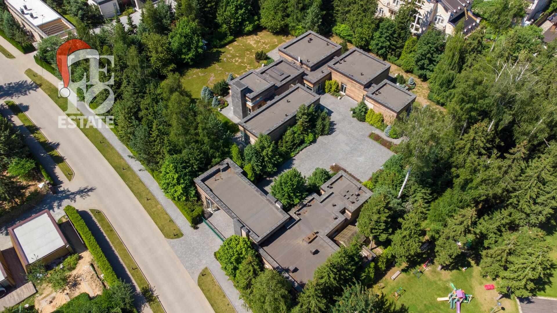 1-этажный коттедж 650 м² с отделкой