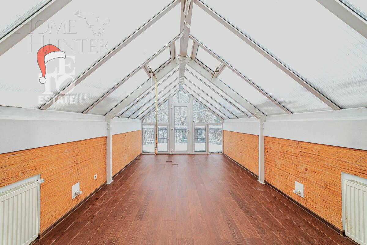 3-этажный коттедж 742 м² с отделкой