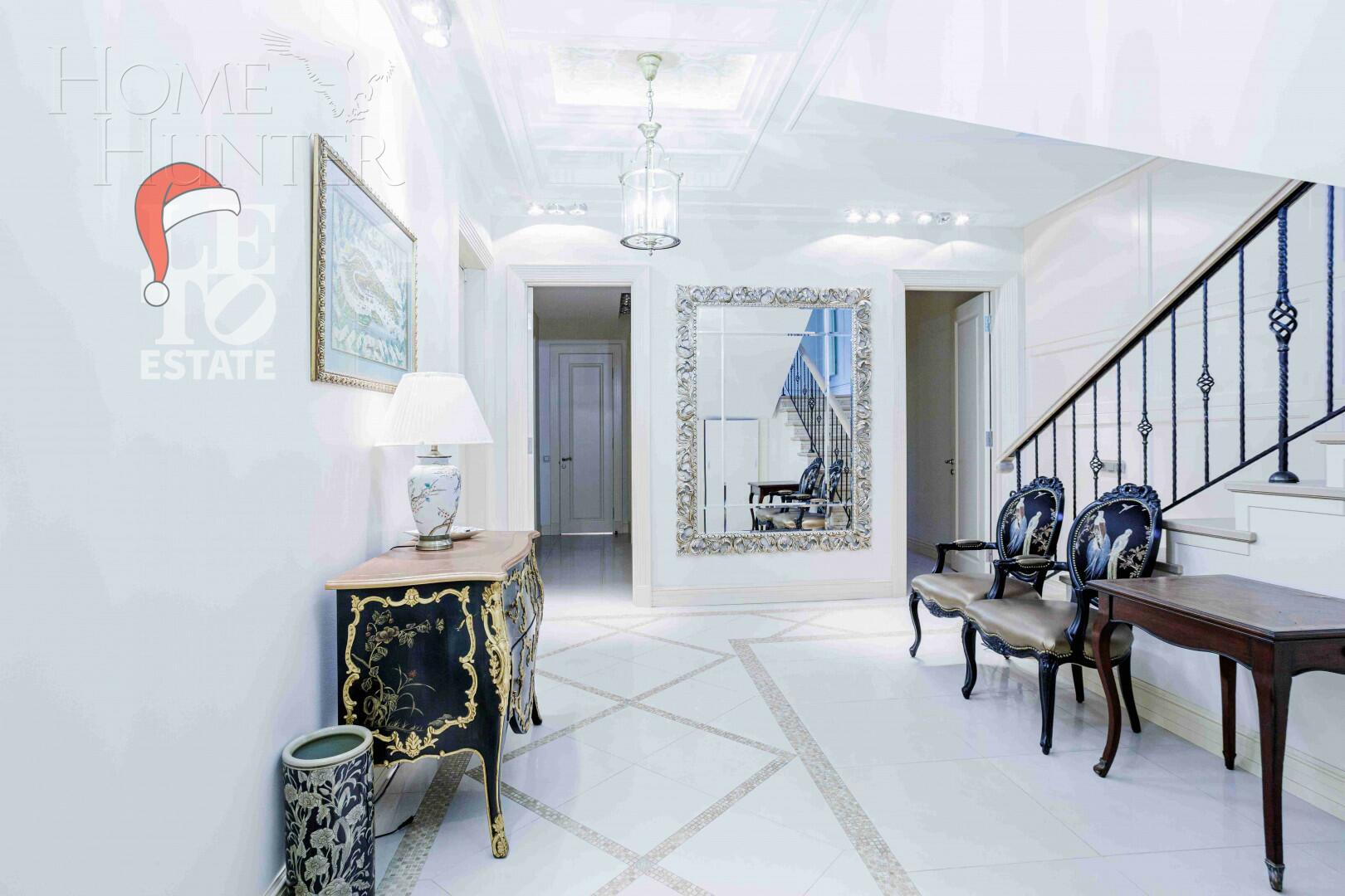 3-этажный таунхаус 340 м² с отделкой