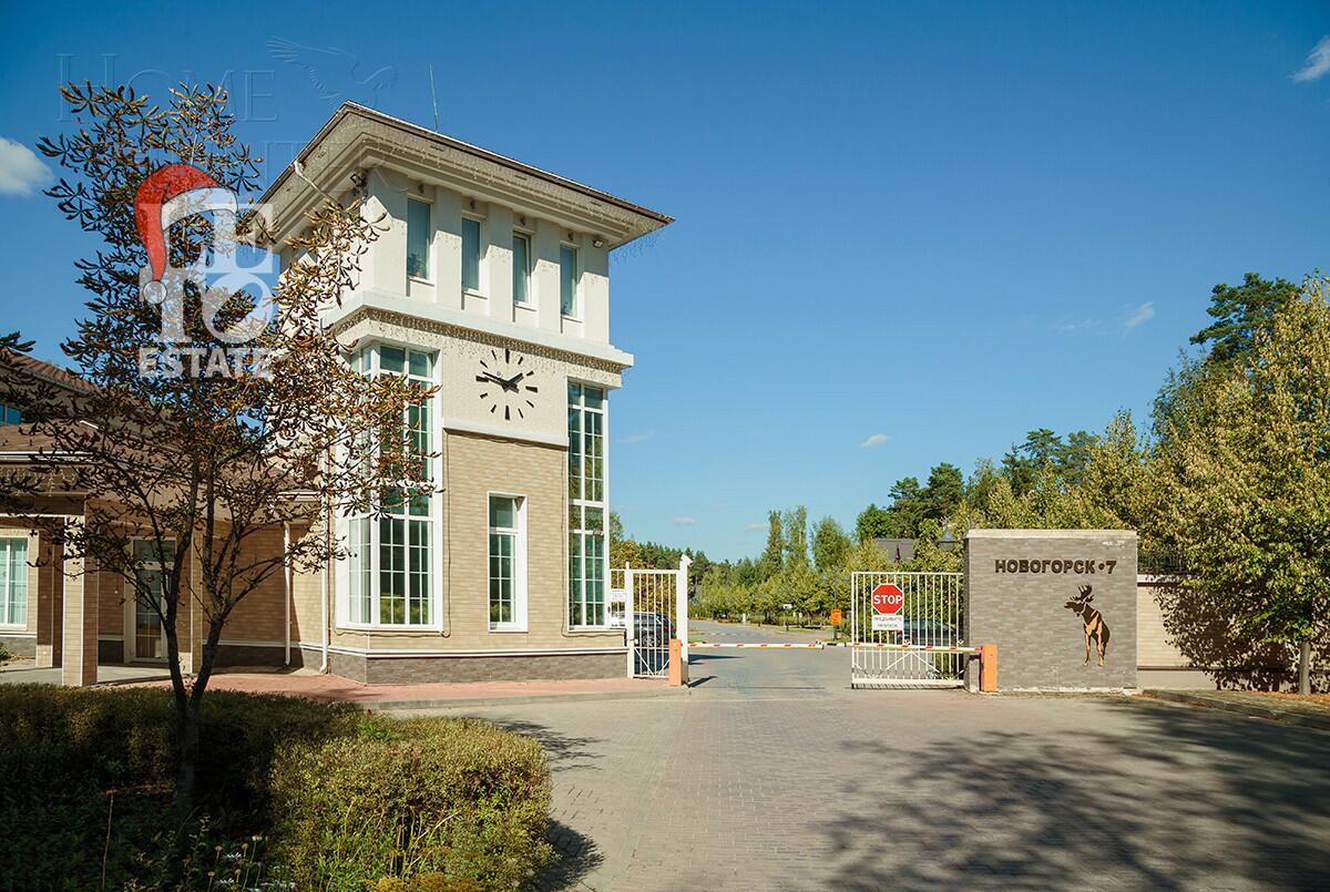 3-этажный коттедж 1 200 м² с отделкой