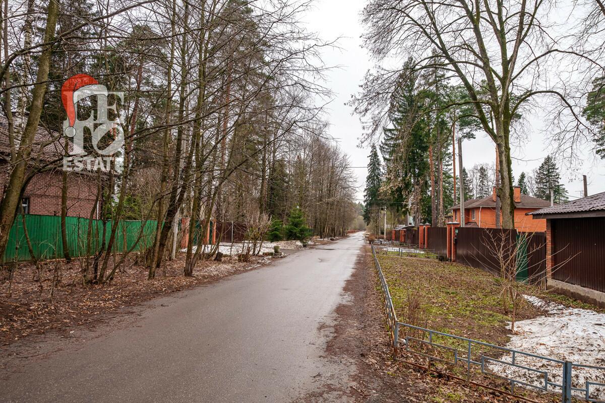 2-этажный коттедж 290 м² с отделкой