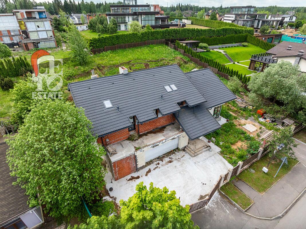 2-этажный коттедж 418.23 м² без отделки