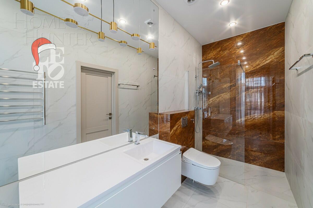 2-этажный коттедж 241 м² с отделкой